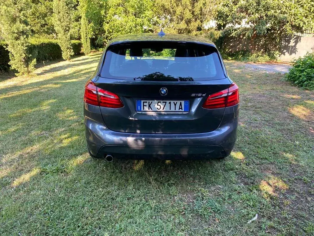 Usata BMW 218 Active Tourer Efficient Dynamics 150 CV (110 kW) 2017 Nero Monovolume