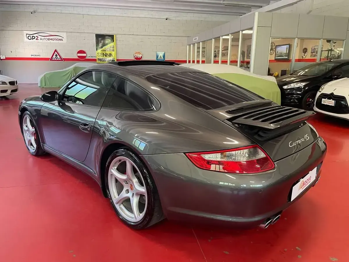 Usata Porsche 997 355 CV (261 kW) 2007 Grigio Coupé