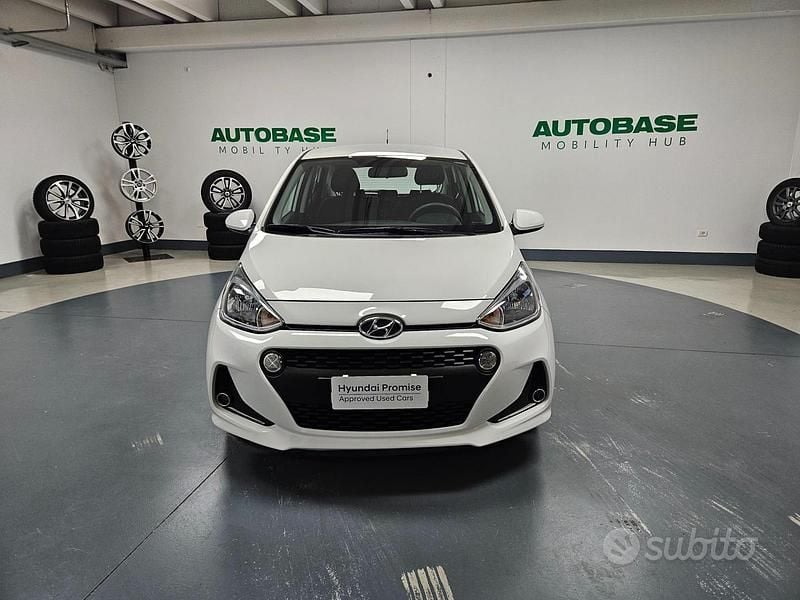 Używany Hyundai i10 Classic 67 KM (49 kW) 2018 Biały Hatchback