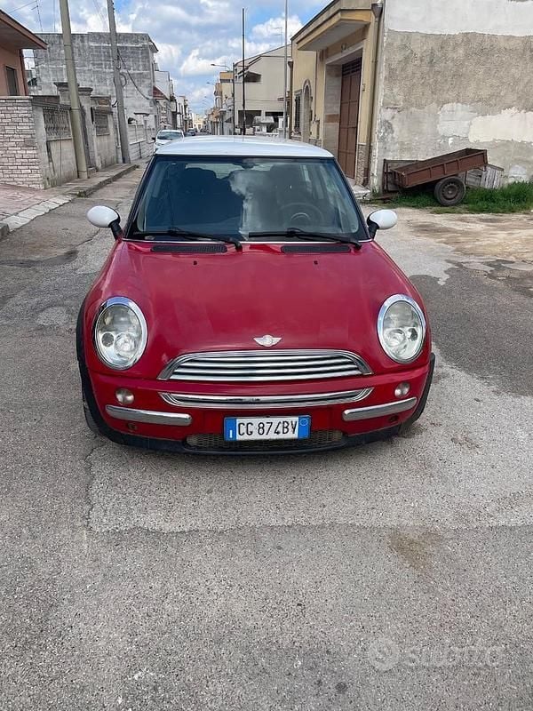Usata Mini Cooper 2004 Rosso Utilitaria