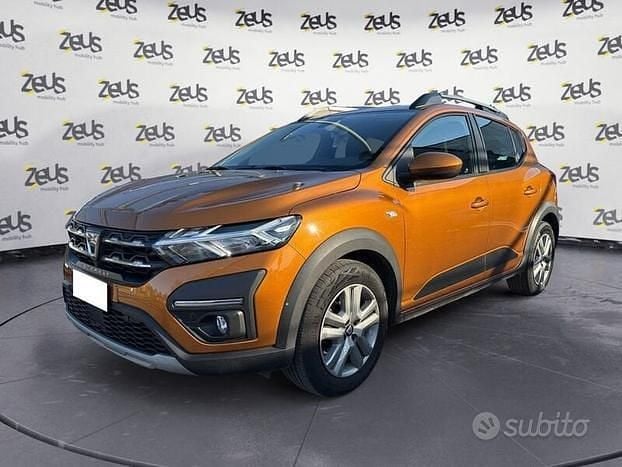 Usata 2021 Dacia Sandero Stepway Tre volumi | 11.900 € (Buon prezzo) - Immagine 1/4
