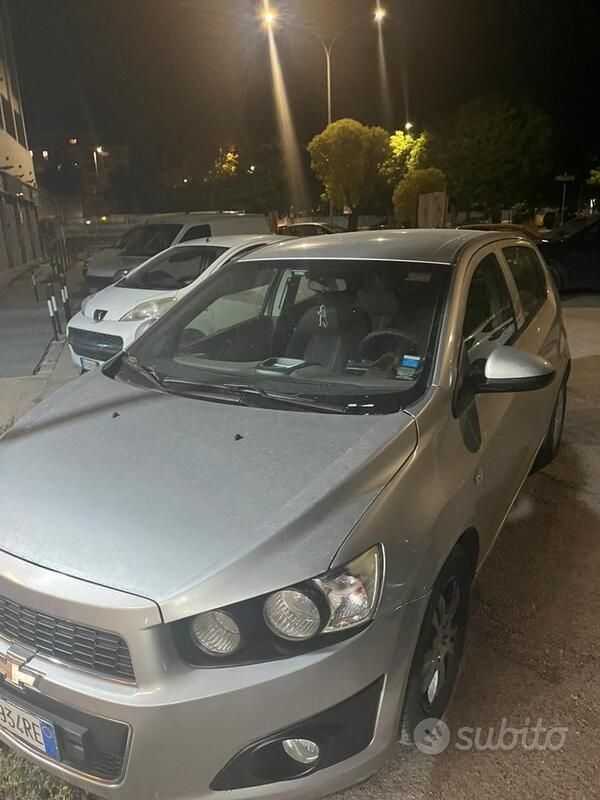 Usata Chevrolet Aveo 75 CV (55 kW) 2012 Berlina