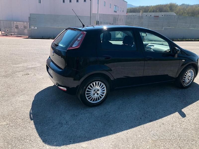 Usata Fiat Punto Evo 75 CV (55 kW) 2013 Blu Utilitaria