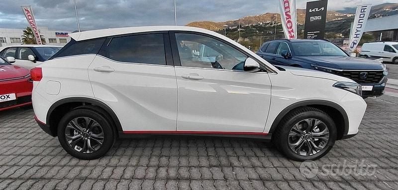 Usata DFSK Glory 500 106 CV (77 kW) 2024 Bianco Station wagon