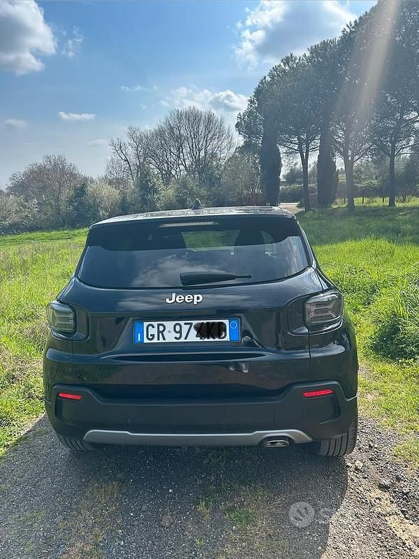 Usata Jeep Avenger Summit 101 CV (74 kW) 2023 Nero SUV
