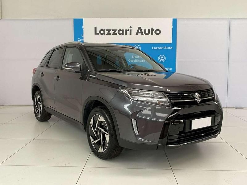 Usata Suzuki Vitara 102 CV (75 kW) 2025 Grigio SUV
