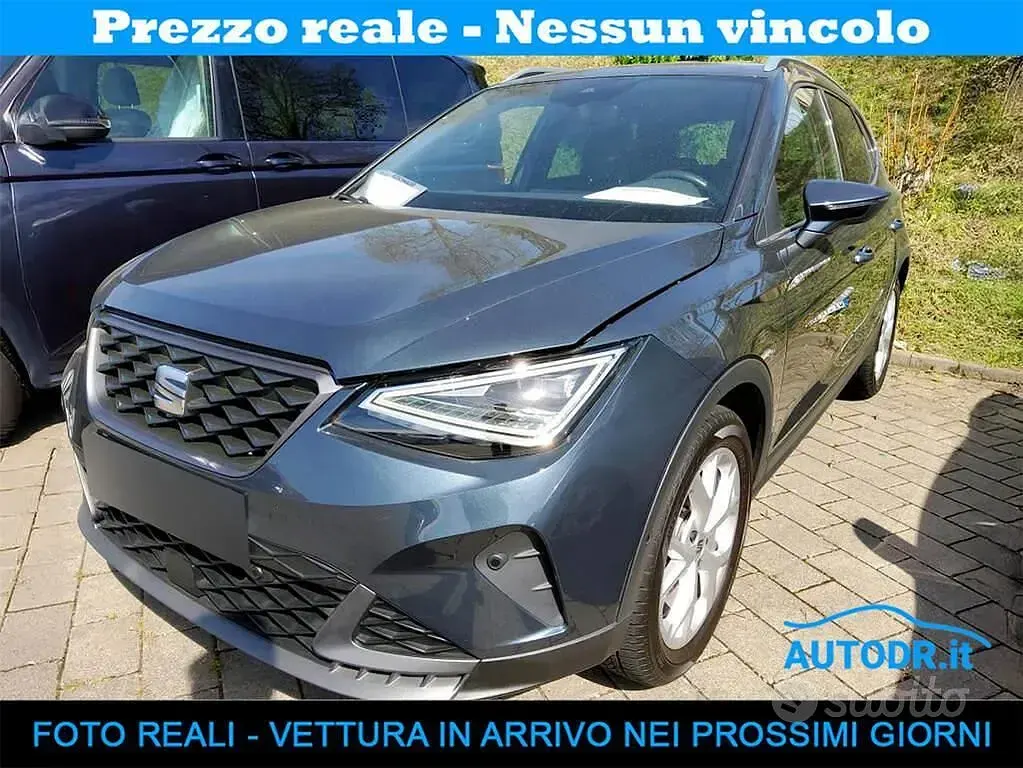 Usata Seat Arona FR 90 CV (66 kW) 2023 Grigio magnetico SUV