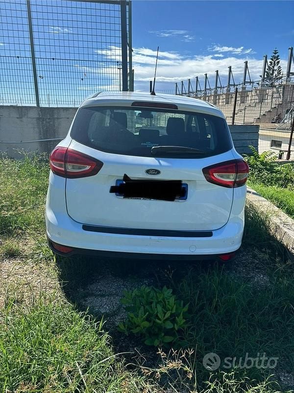 Bianco Usata 2016 Ford C-MAX Monovolume | 5000 € (Super prezzo) - Immagine 1/4