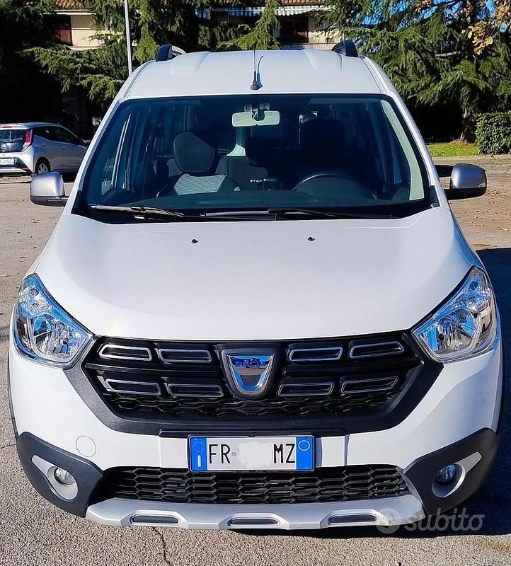 Bianco Usata 2018 Dacia Dokker Stepway Monovolume | 12.000 € (Cara) - Immagine 1/4