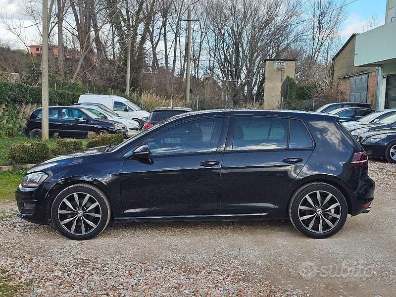 Usata VW Golf VII GTD 105 CV (77 kW) 2014 Nero Utilitaria