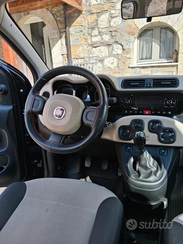 Usata Fiat Panda 80 CV (58 kW) 2016 Nero Utilitaria