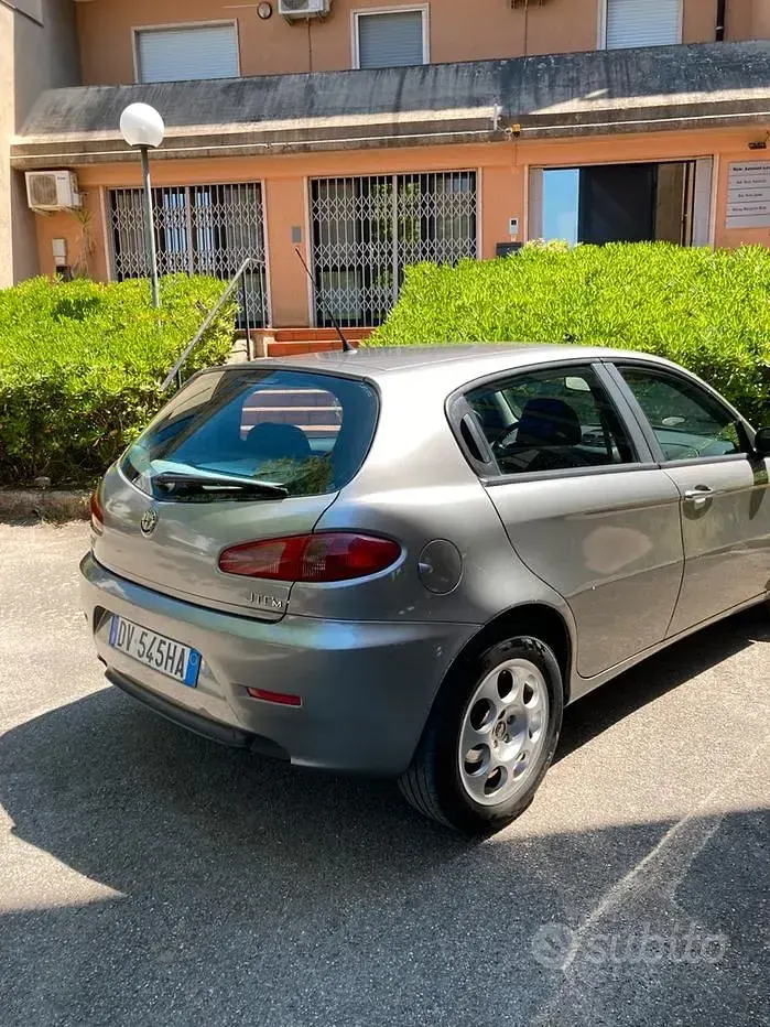 Usata Alfa Romeo 147 120 CV (88 kW) 2009 Utilitaria