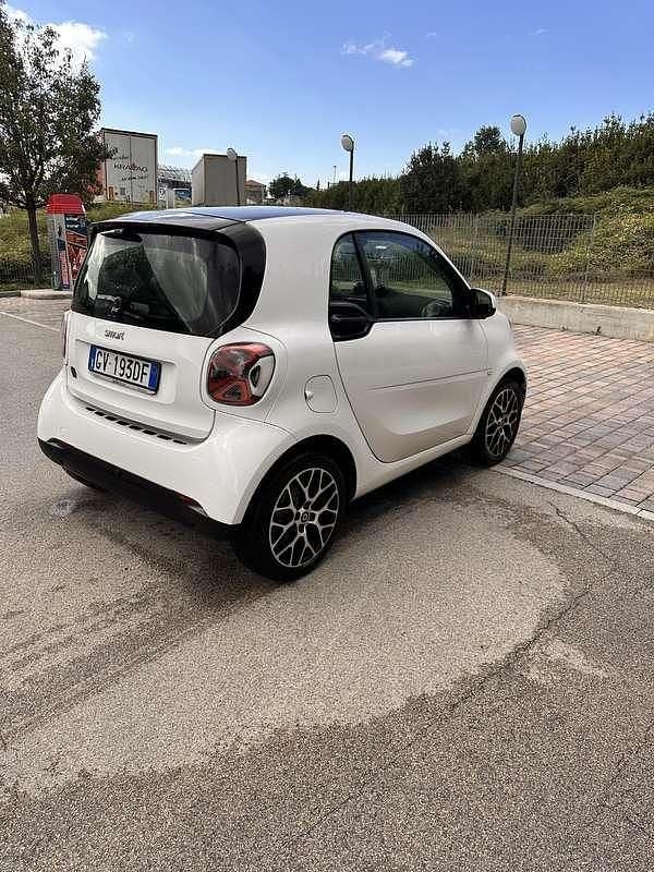Usata Smart ForTwo Coupé Prime 41 kW (56 CV) 2024 Utilitaria