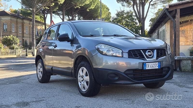 Usata Nissan Qashqai Tekna 110 CV (80 kW) 2011 Grigio SUV