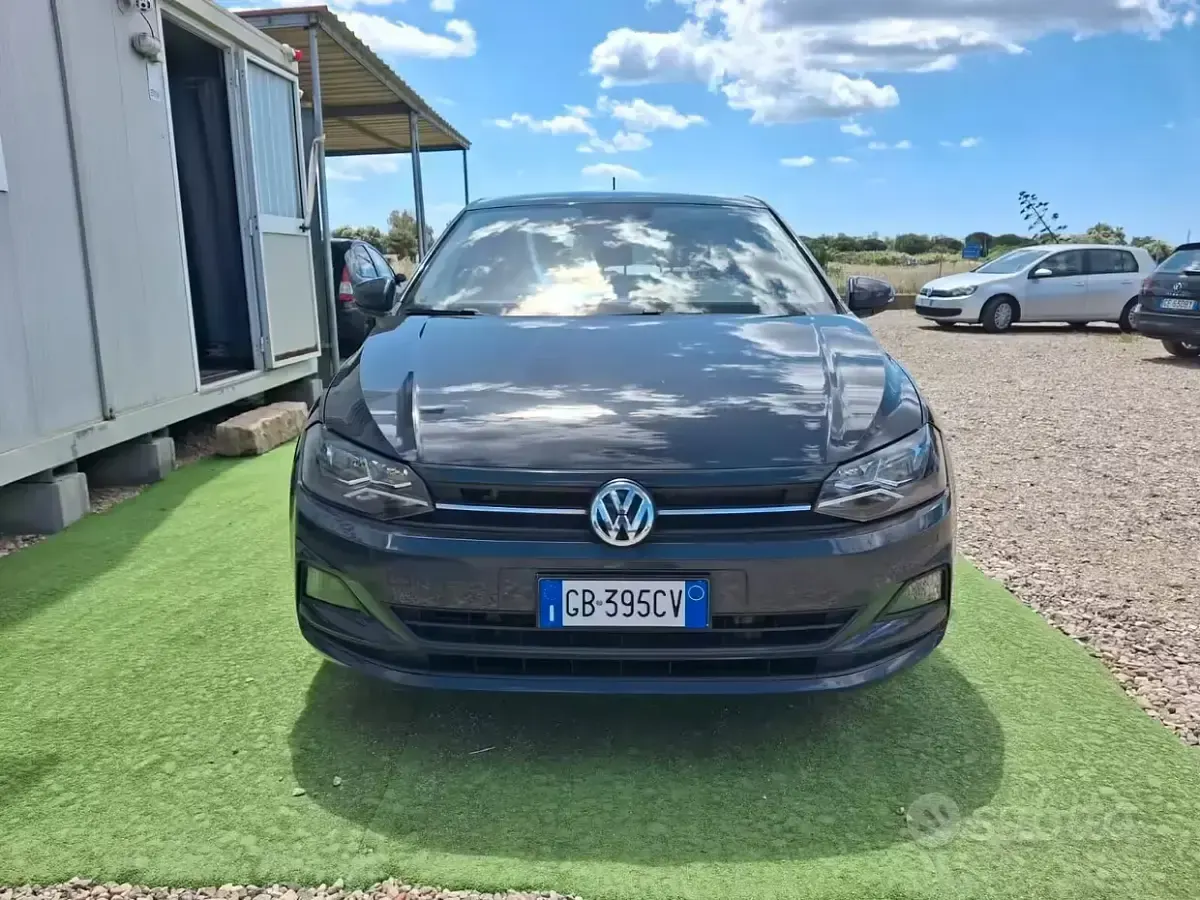 Usata VW Polo 95 CV (69 kW) 2020 Grigio Utilitaria