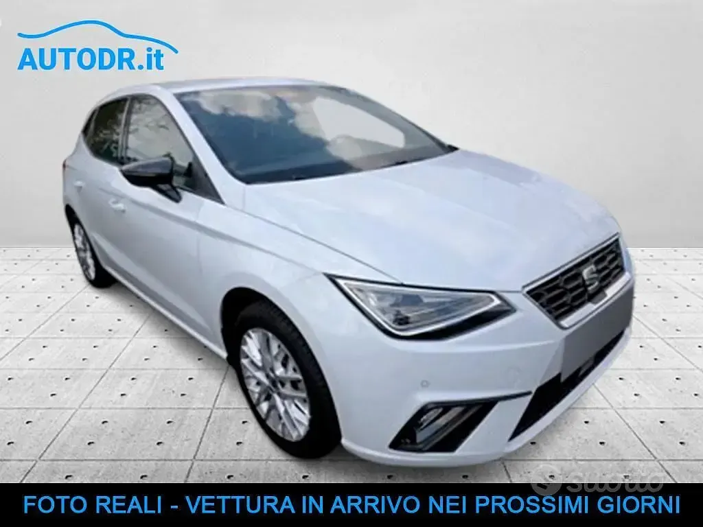Usata Seat Ibiza FR 90 CV (66 kW) 2023 Bianco ghiaccio met. Utilitaria