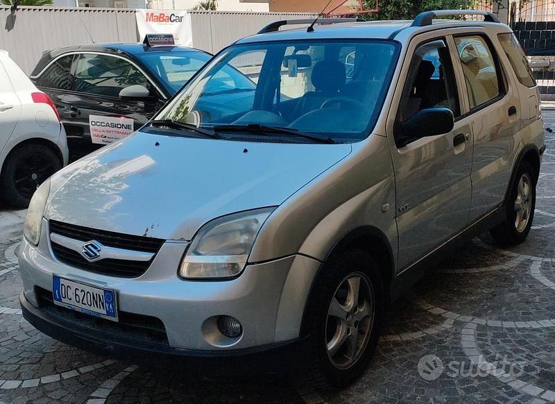 Usata Suzuki Ignis 100 CV (73 kW) 2006 Grigio Utilitaria