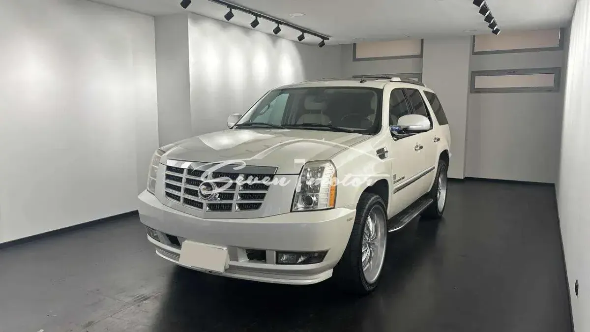Usata Cadillac Escalade 409 CV (300 kW) 2008 Bianco SUV