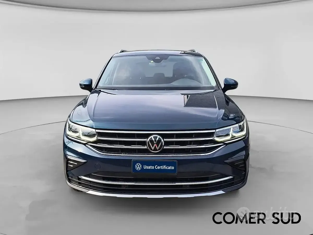 Usata VW Tiguan Elegance 150 CV (110 kW) 2022 Nightshade blue metallizzato SUV
