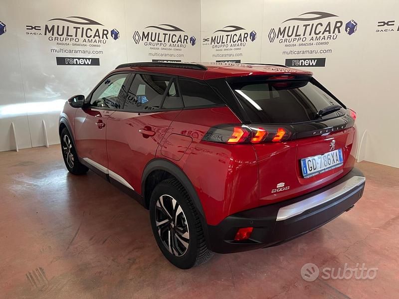 Usata Peugeot 2008 Allure 110 CV (80 kW) 2021 Rosso SUV