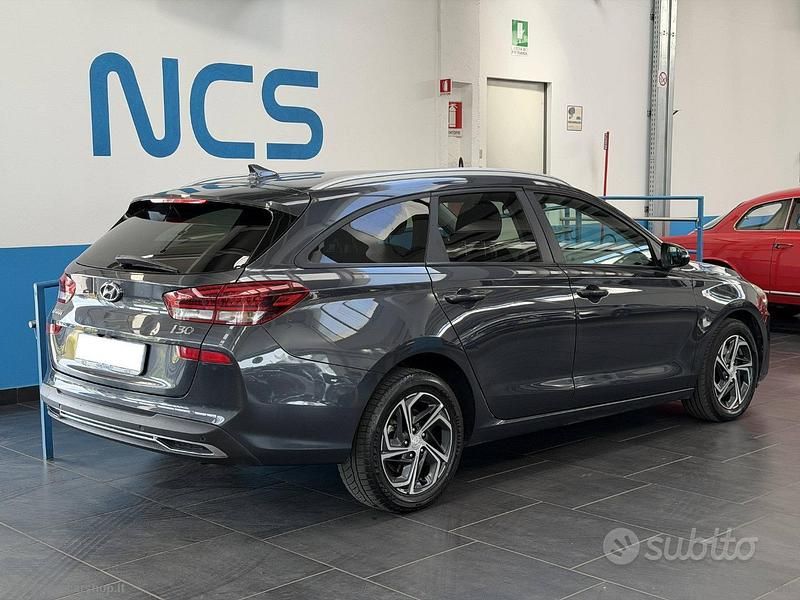 Usata Hyundai i30 Prime 120 CV (88 kW) 2023 Grigio Station wagon