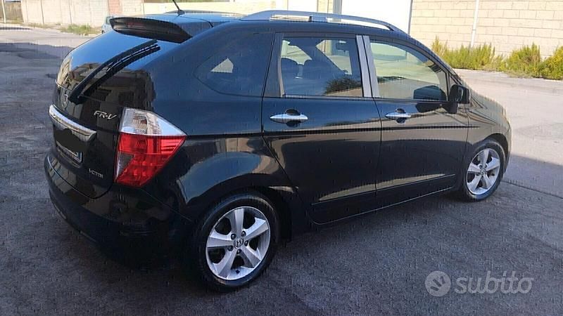 Usata Honda FR-V Executive 140 CV (102 kW) 2008 Nero Monovolume