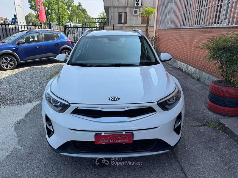 Usata Kia Stonic Style 120 CV (88 kW) 2018 Bianco SUV