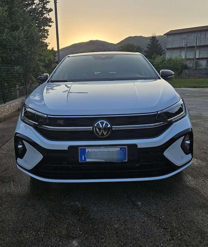 Usata VW Taigo R-line 110 CV (80 kW) 2023 Bianco SUV