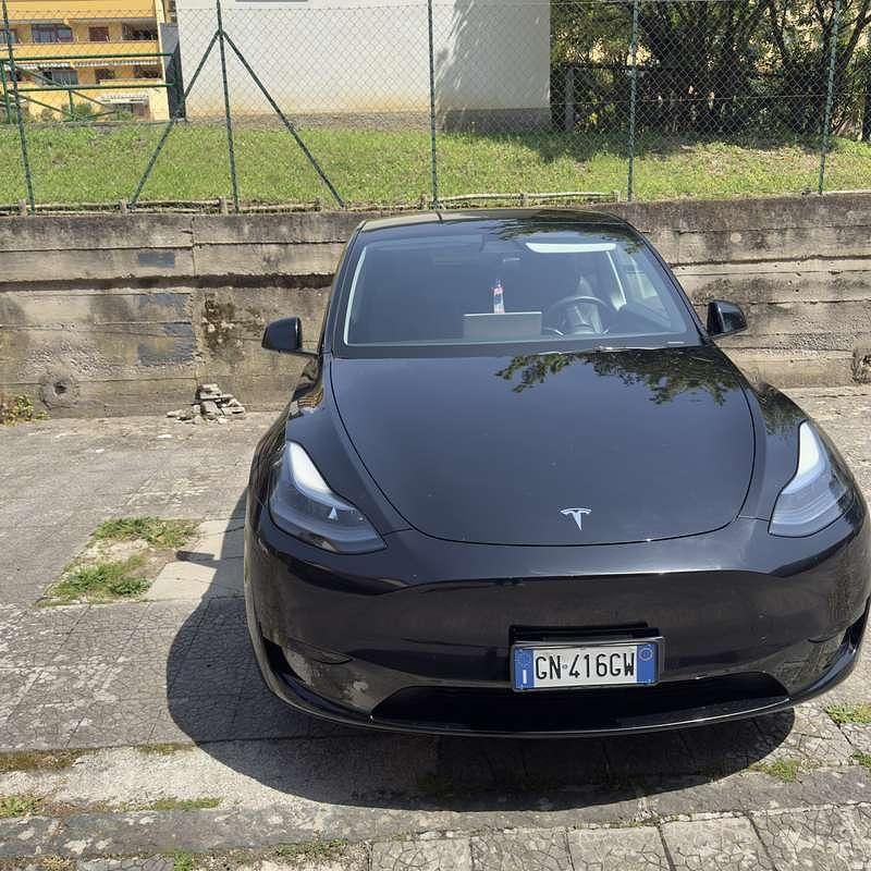 Usata Tesla Model Y RWD 88 kW (120 CV) 2023 Nero SUV