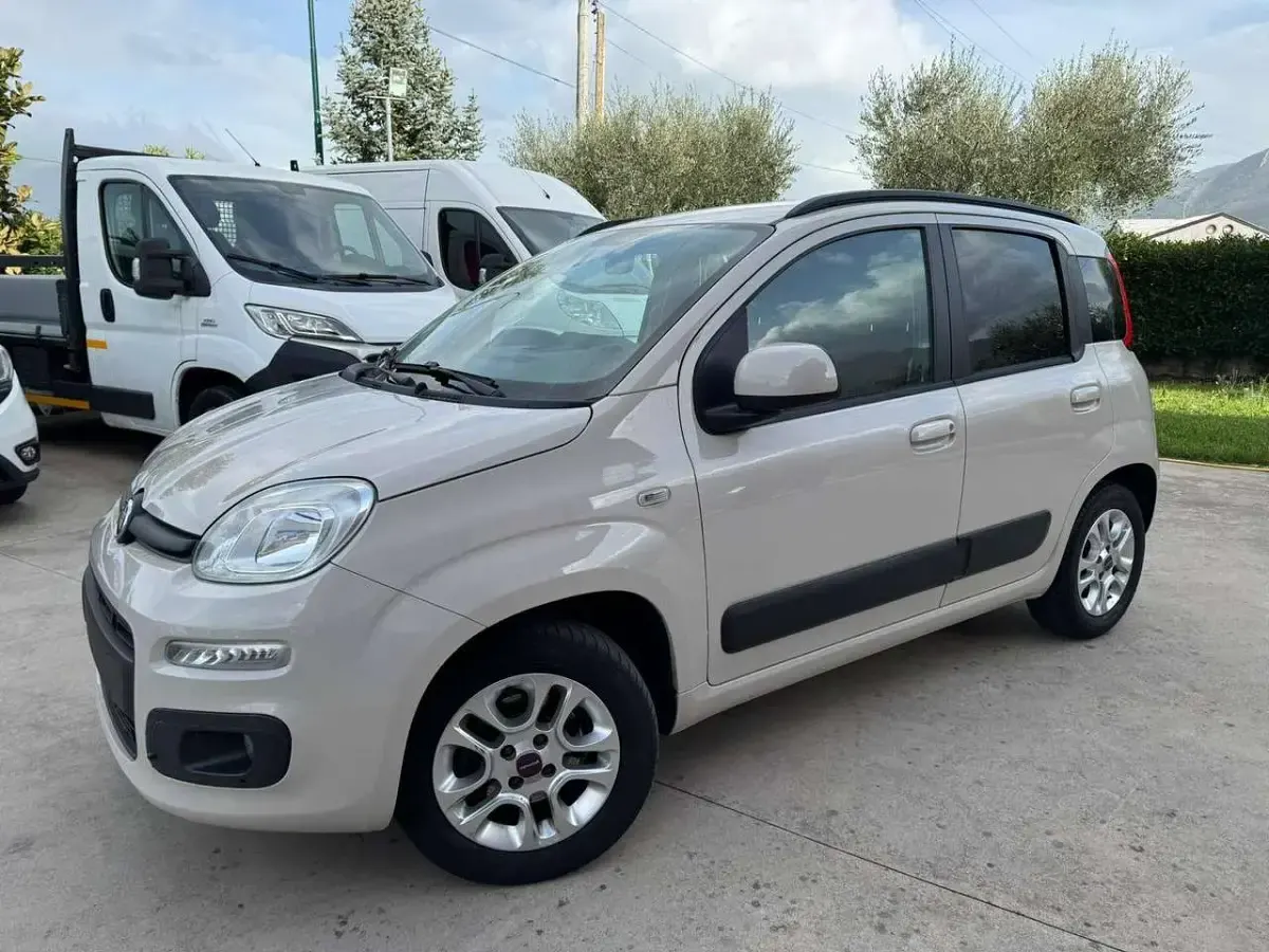 Usata Fiat Panda Lounge 86 CV (63 kW) 2013 Beige Utilitaria