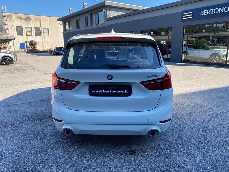 Usata BMW 220 Gran Tourer Advantage 192 CV (141 kW) 2019 Bianco Monovolume