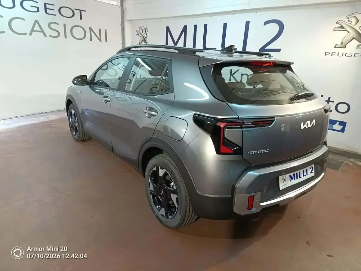 Nuova Kia Stonic Urban 101 CV (74 kW) 2026 Astro SUV