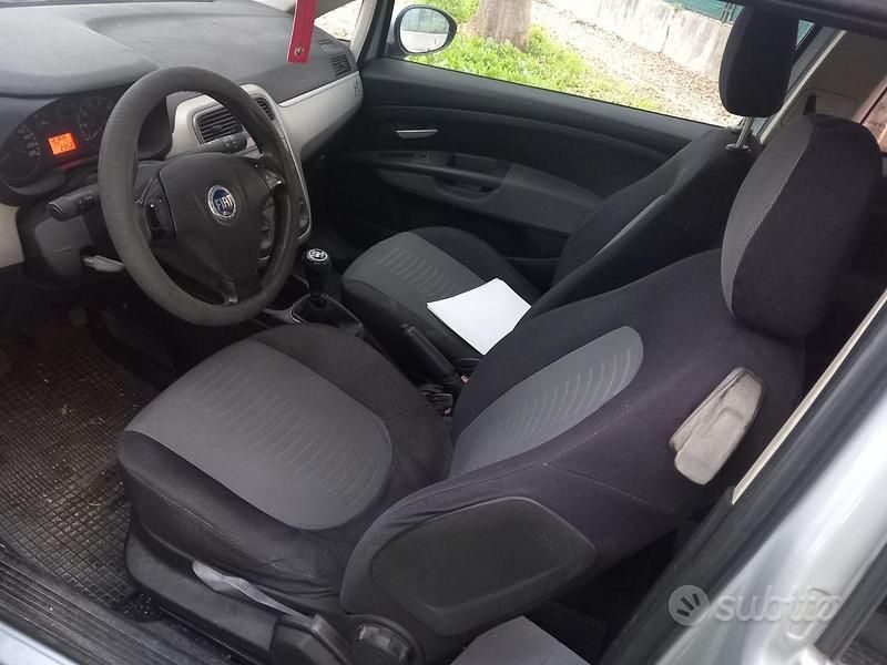 Usata Fiat Grande Punto 75 CV (55 kW) 2006 Utilitaria