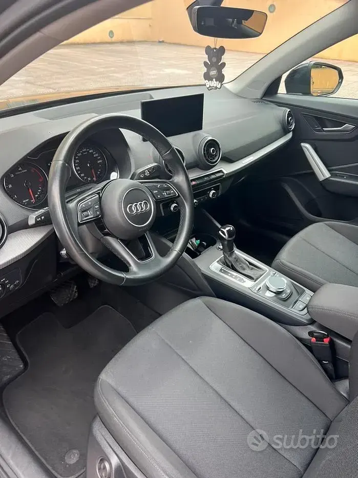 Usata Audi Q2 Advanced 116 CV (85 kW) 2022 Grigio SUV