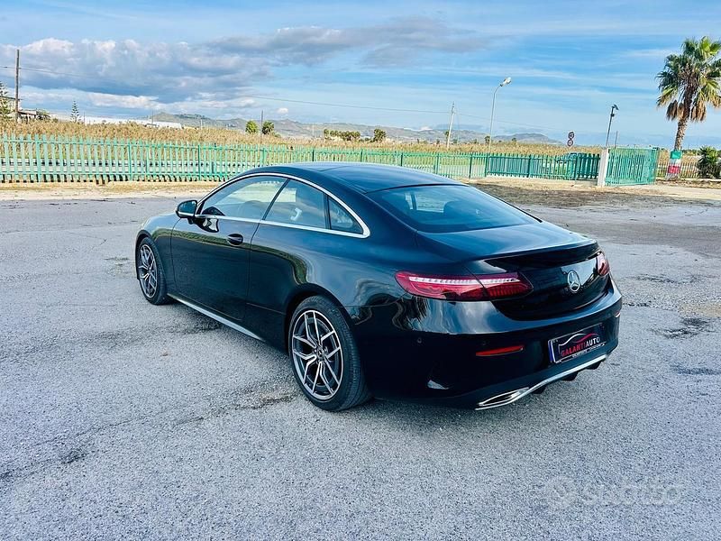 Usata Mercedes E200 AMG Line Premium Plus 197 CV (144 kW) 2023 Nero Coupé