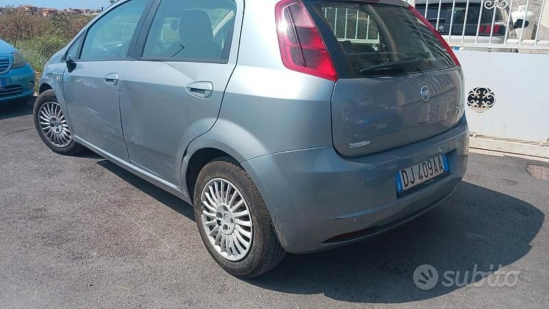 Usata Fiat Grande Punto 75 CV (55 kW) 2007 Utilitaria