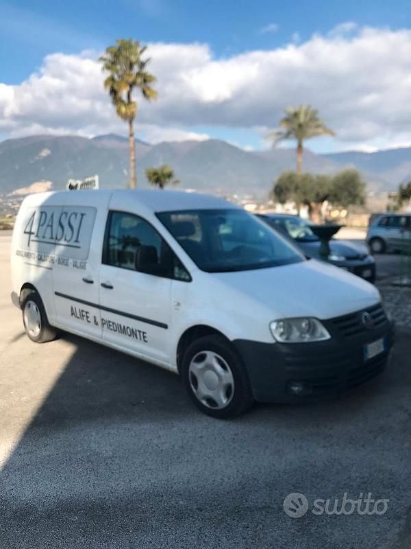 Usata VW Caddy 109 CV (80 kW) 2010 Bianco Monovolume