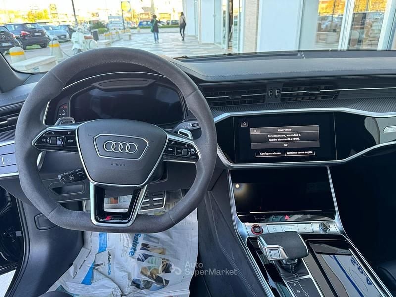 Usata Audi RS6 Ambiente 600 CV (441 kW) 2022 Nero Station wagon