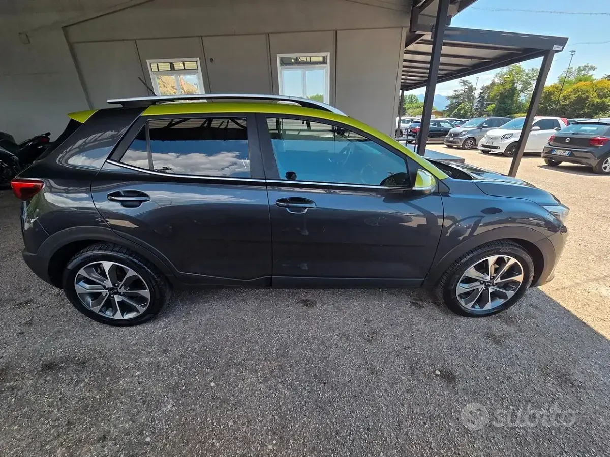 Usata Kia Stonic 110 CV (80 kW) 2018 Nero SUV