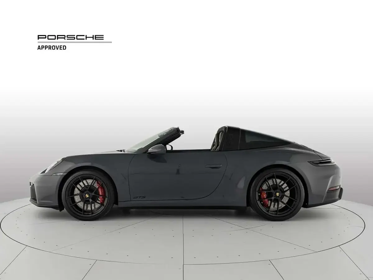Usata Porsche 911 Carrera 4 GTS Targa 541 CV (397 kW) 2025 Grigio Cabrio