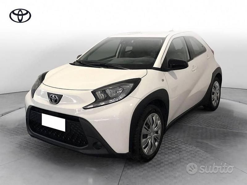 Usata Toyota Aygo X Active 72 CV (52 kW) 2023 Bianco SUV