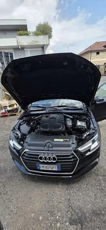 Usata Audi A4 Sport 122 CV (89 kW) 2018 Berlina