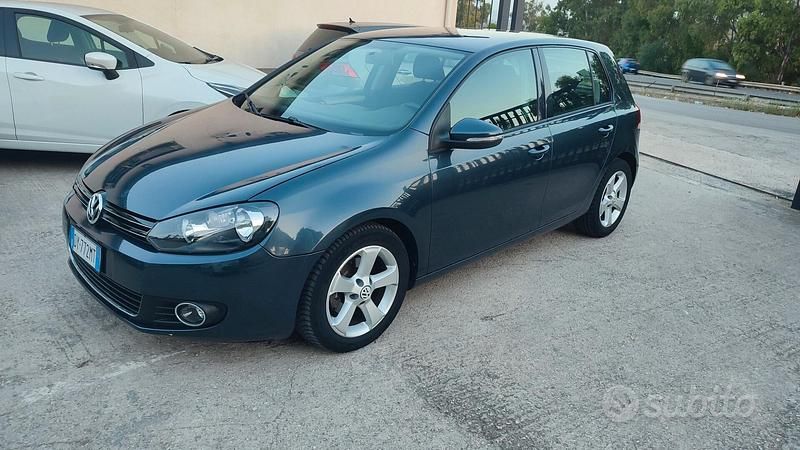 Usata VW Golf VI Highline 105 CV (77 kW) 2010 Grigio Utilitaria