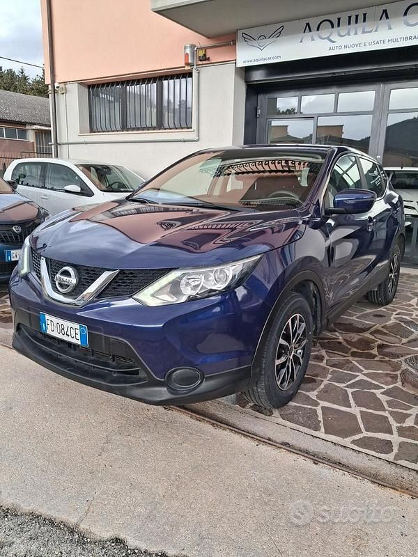 Usata Nissan Qashqai Acenta 116 CV (85 kW) 2016 Blu SUV
