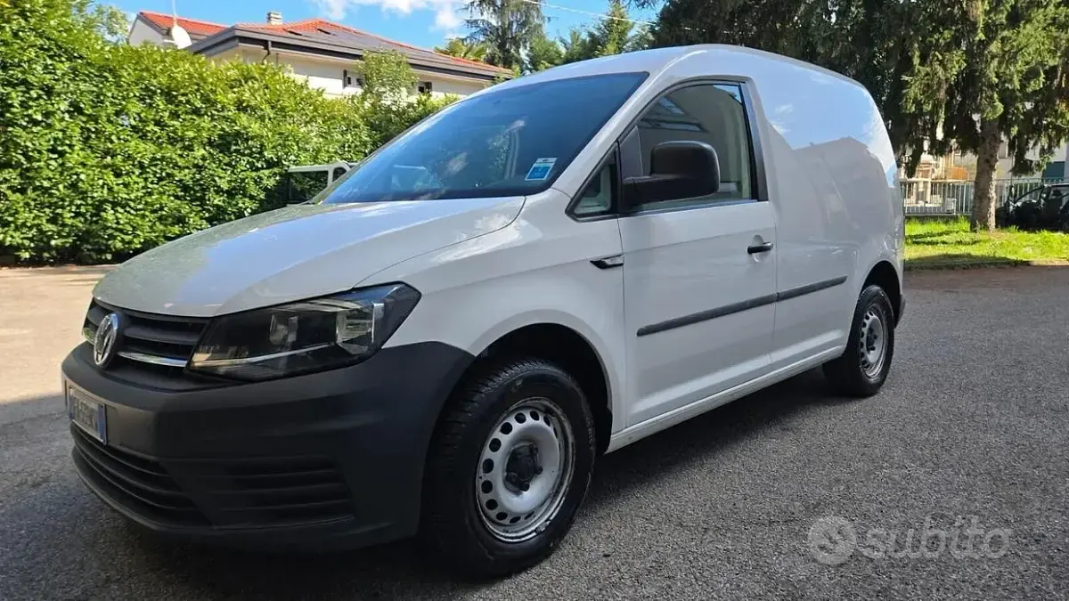 Usata VW Caddy Highline 102 CV (75 kW) 2018 Bianco Monovolume