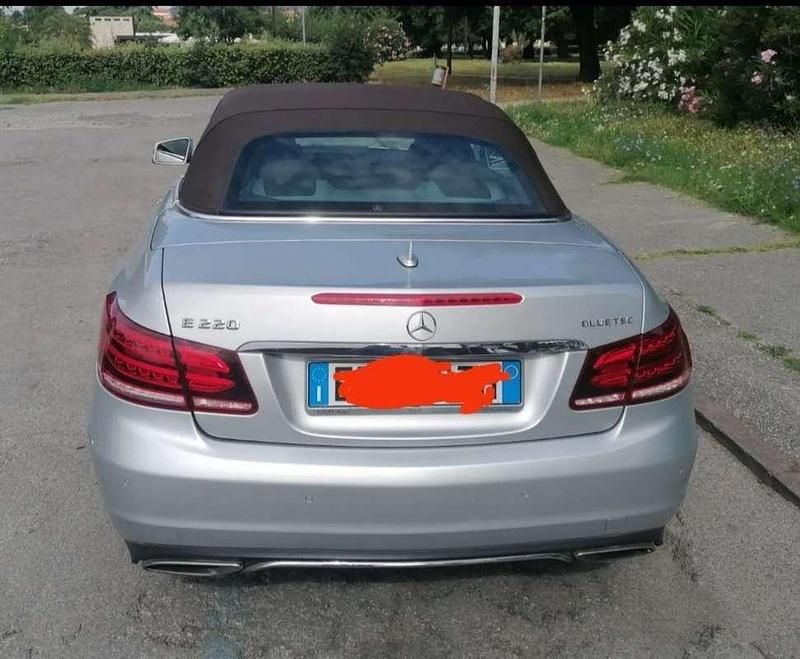 Usata Mercedes E220 Premium 170 CV (125 kW) 2015 Grigio Cabrio