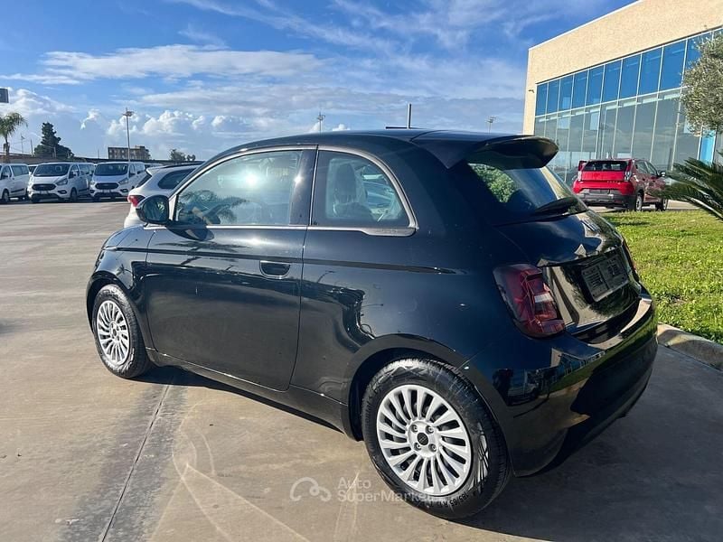 Nuova Fiat 500e La Prima 42 kW (58 CV) 2025 Nero Berlina