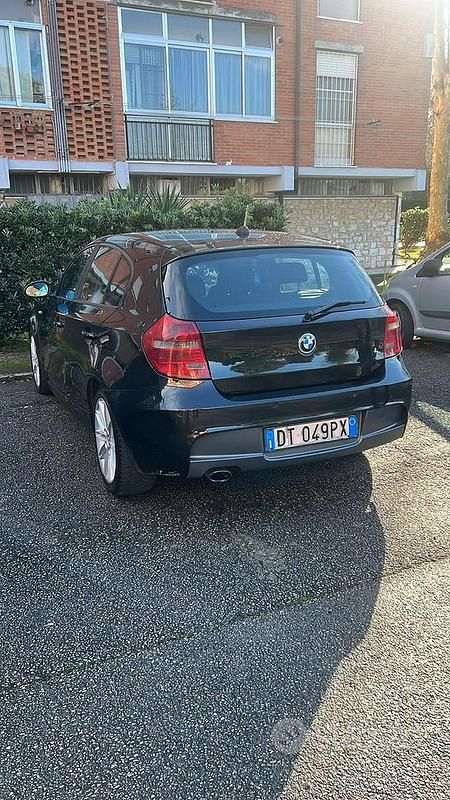 Usata BMW 120 177 CV (130 kW) 2011 Nero Utilitaria