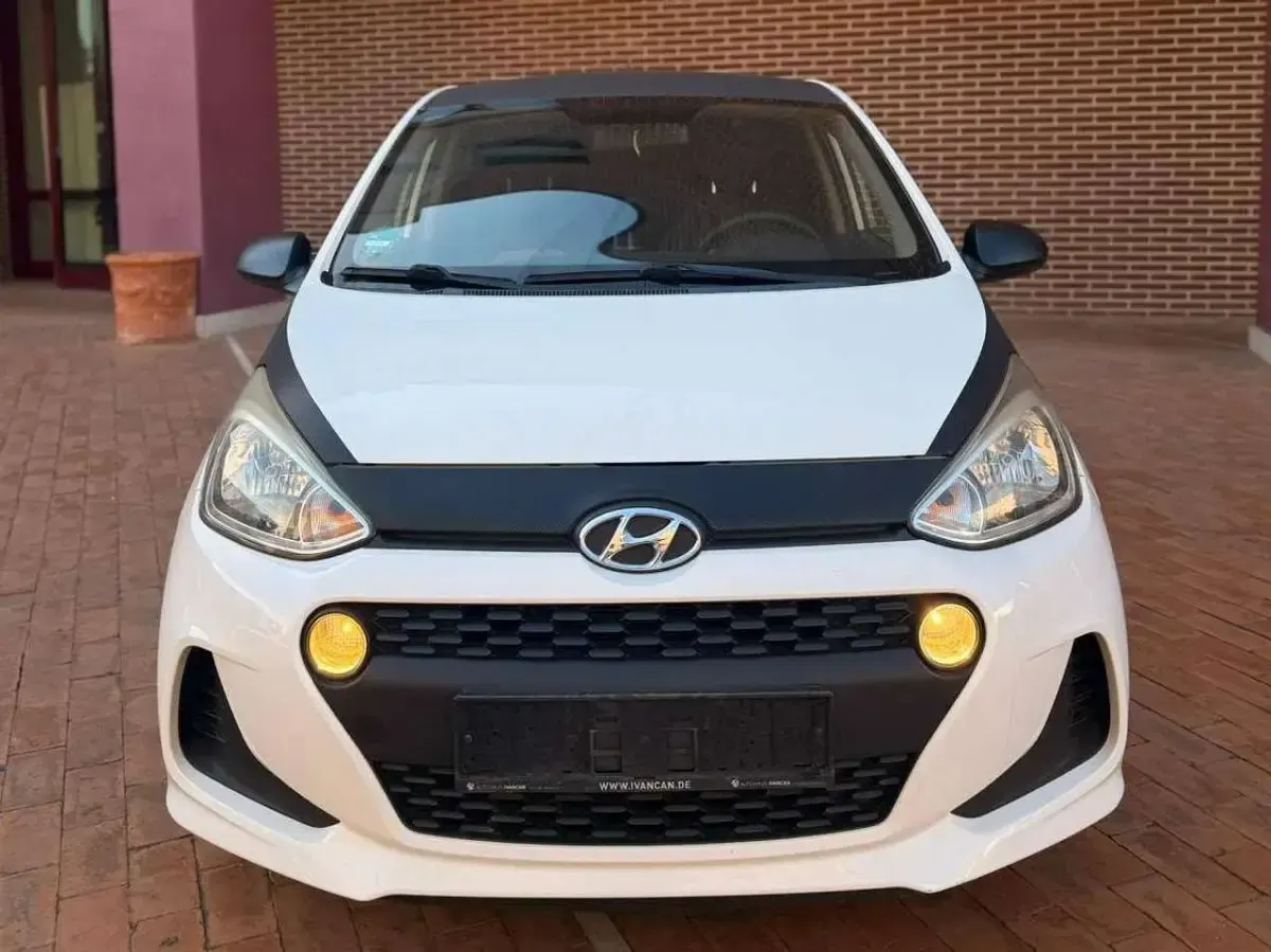 Usata Hyundai i10 67 CV (49 kW) 2017 Bi  tono Utilitaria