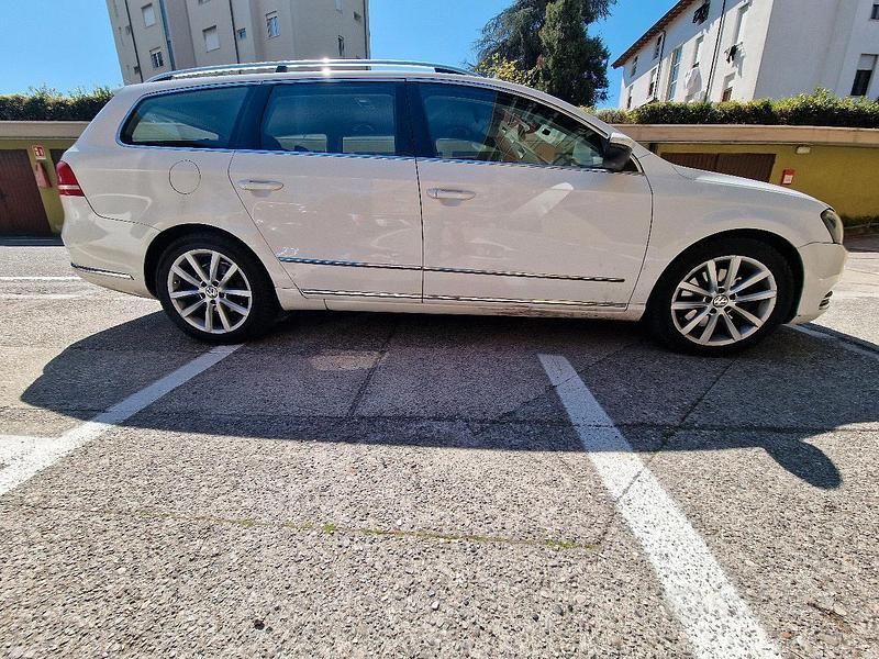 Usata VW Passat Highline 170 CV (125 kW) 2012 Bianco Station wagon